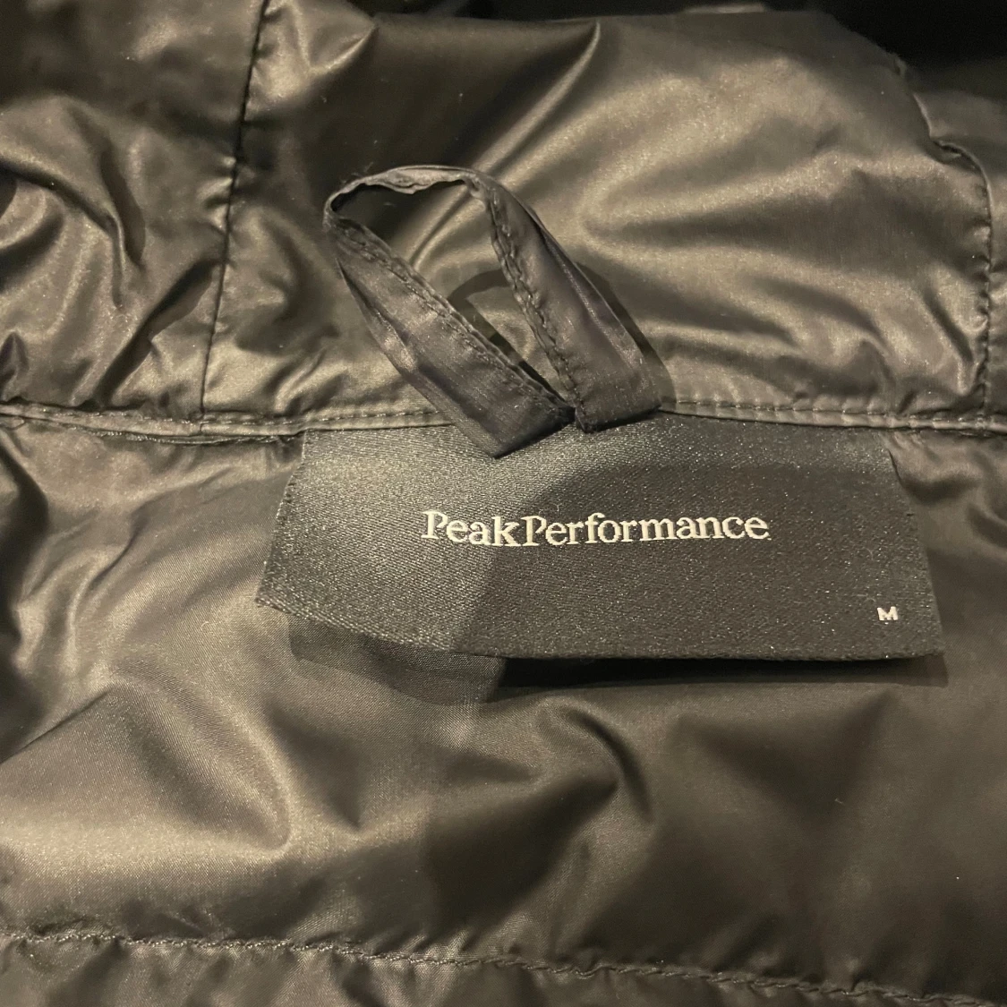 Svart dunjacka från Peak Performance - 4