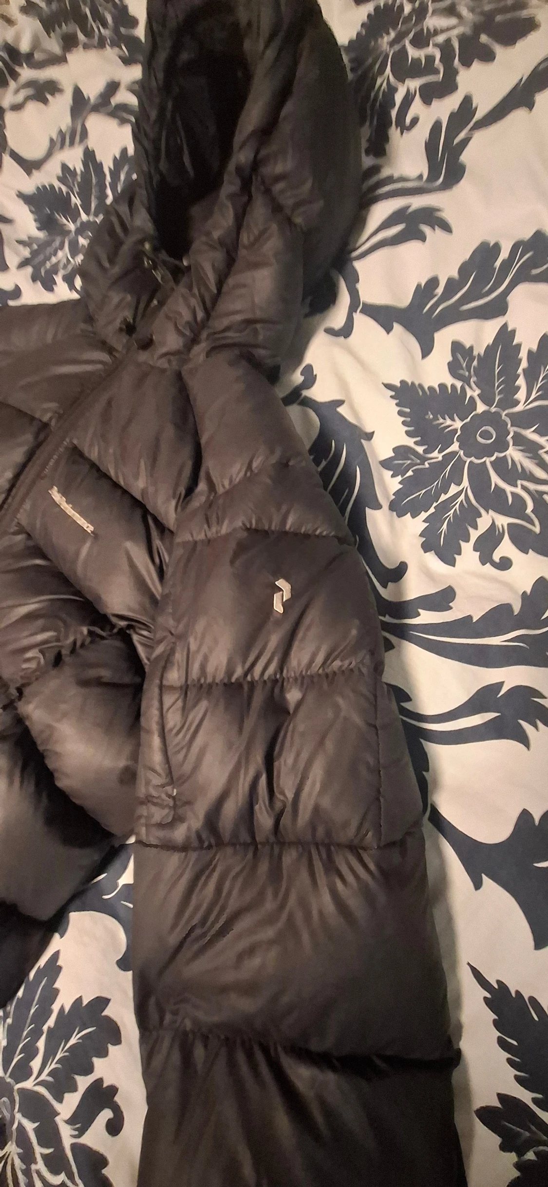 Svart Peak Performance dunjacka - 5