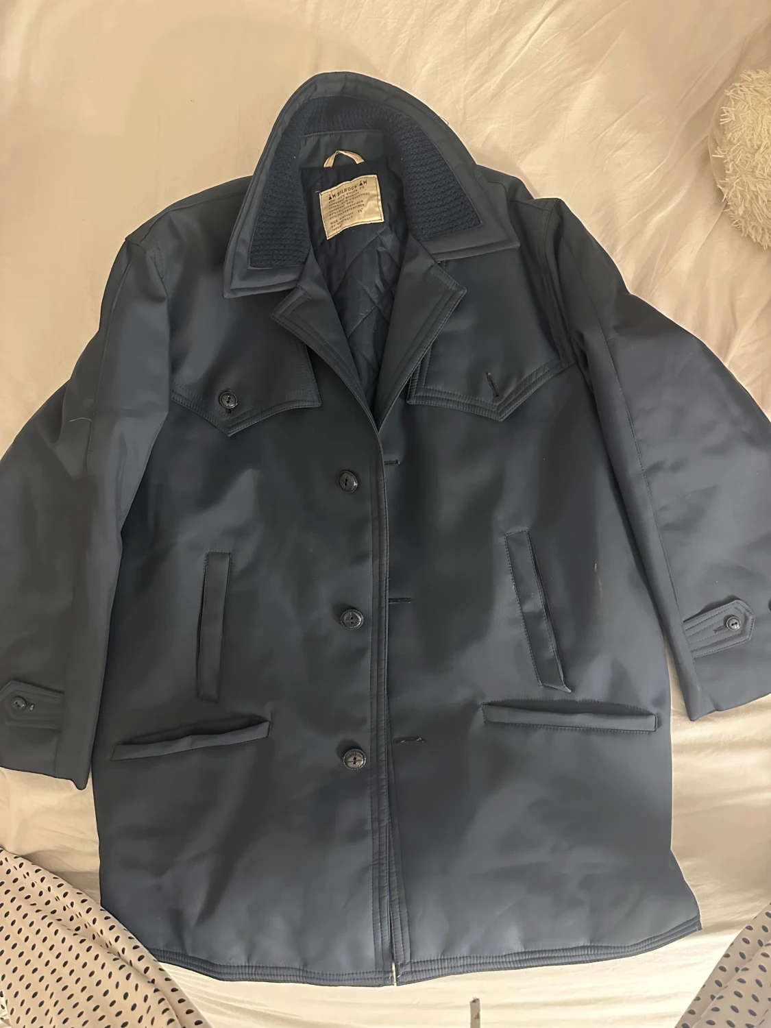 Mörkblå rock från Billrock