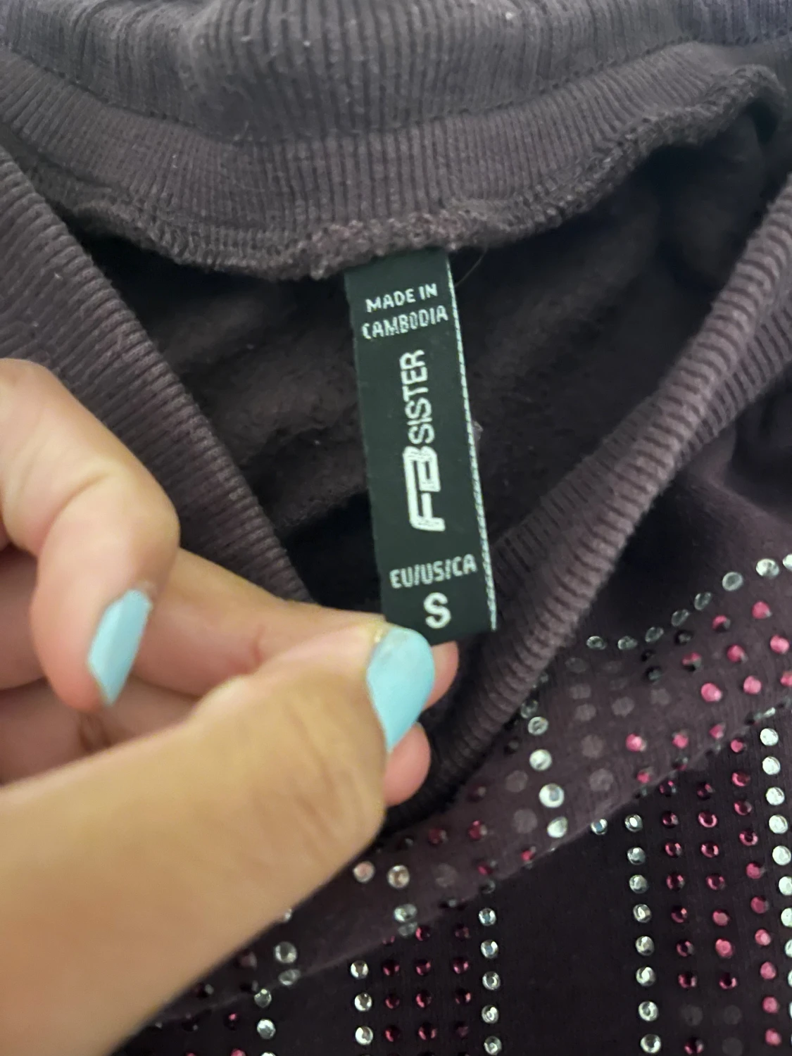 Mörklila mjukisbyxor med CHAOTIC print - 5