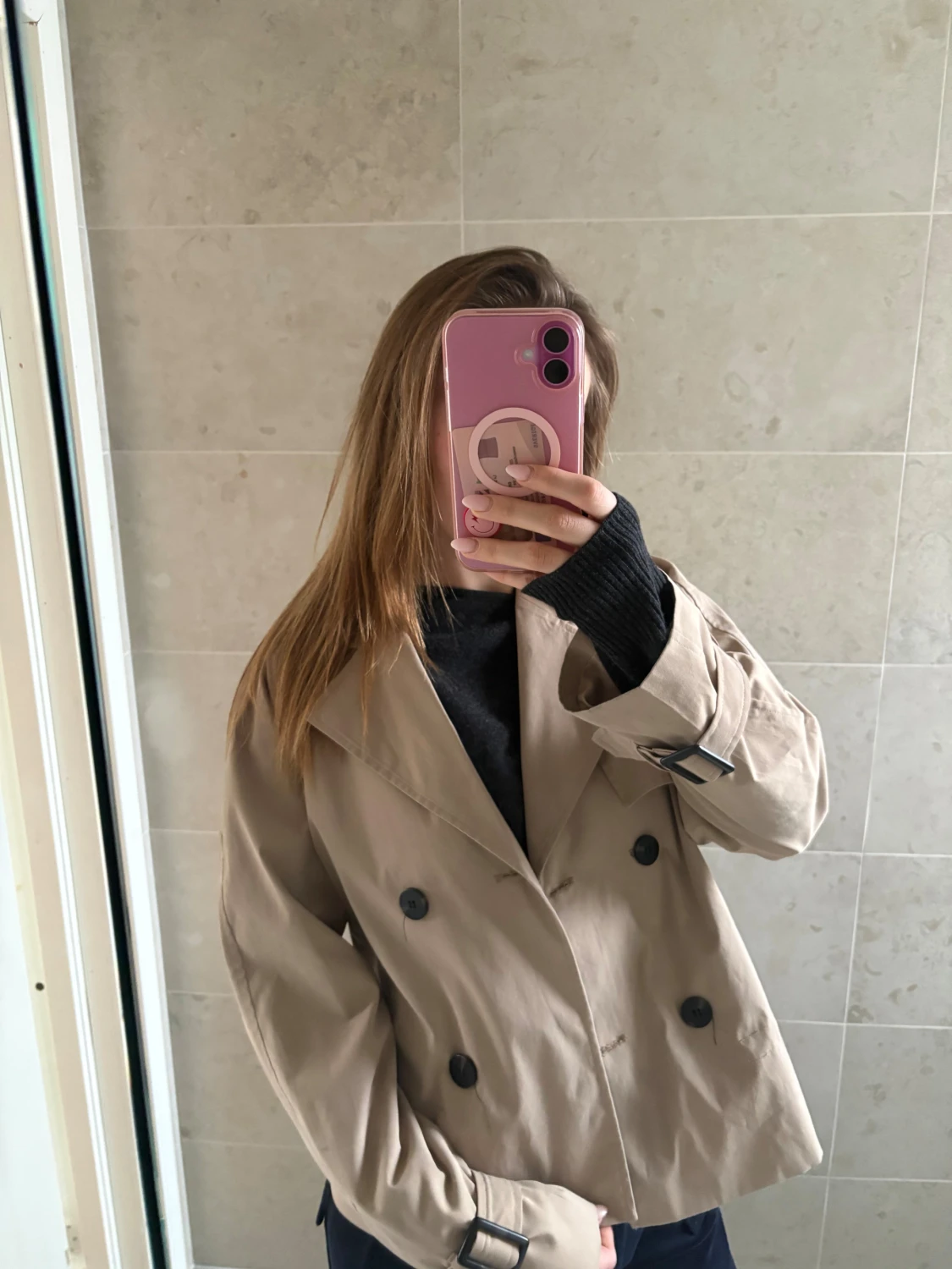 Beige trenchcoat 