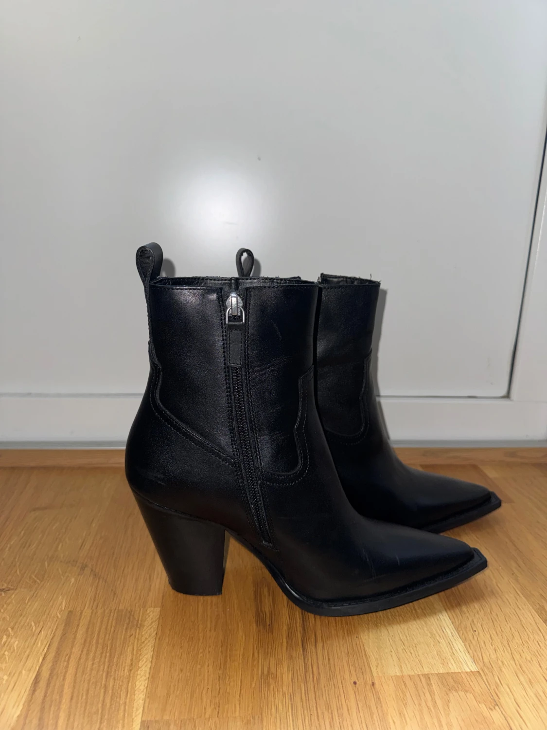 Svarta cowboy boots med klack - 1