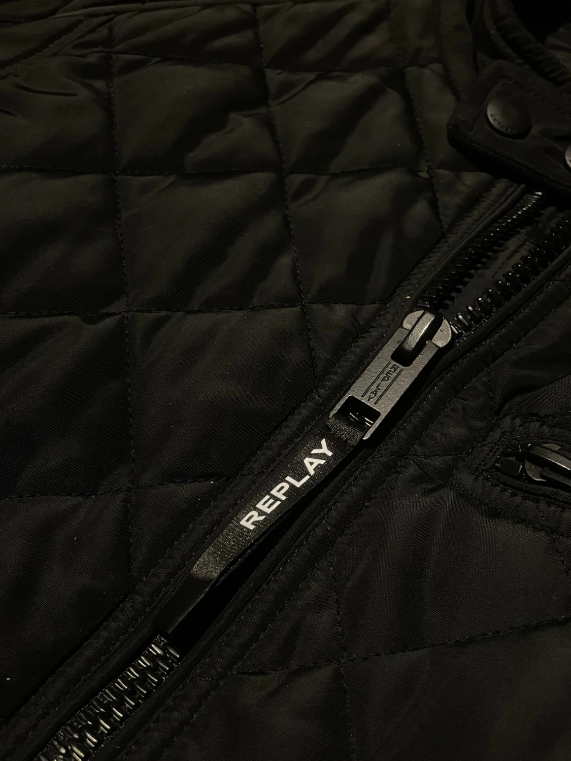 Svart quiltad jacka från Replay - 1