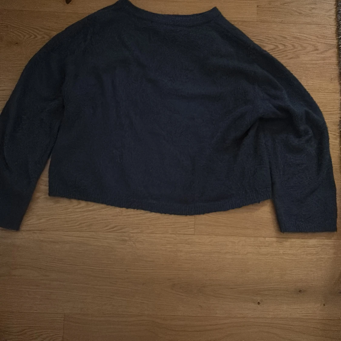 Mörkblå stickad tröja från 157 - 1