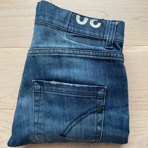 Dondup jeans - Skick 9/10 | Nypris: +4000kr, säljer endast för 899kr! | Hör av dig vid frågor!