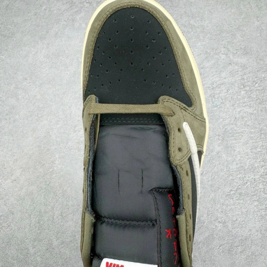 Nike Air Jordan 1 Low Travis Scott - 3