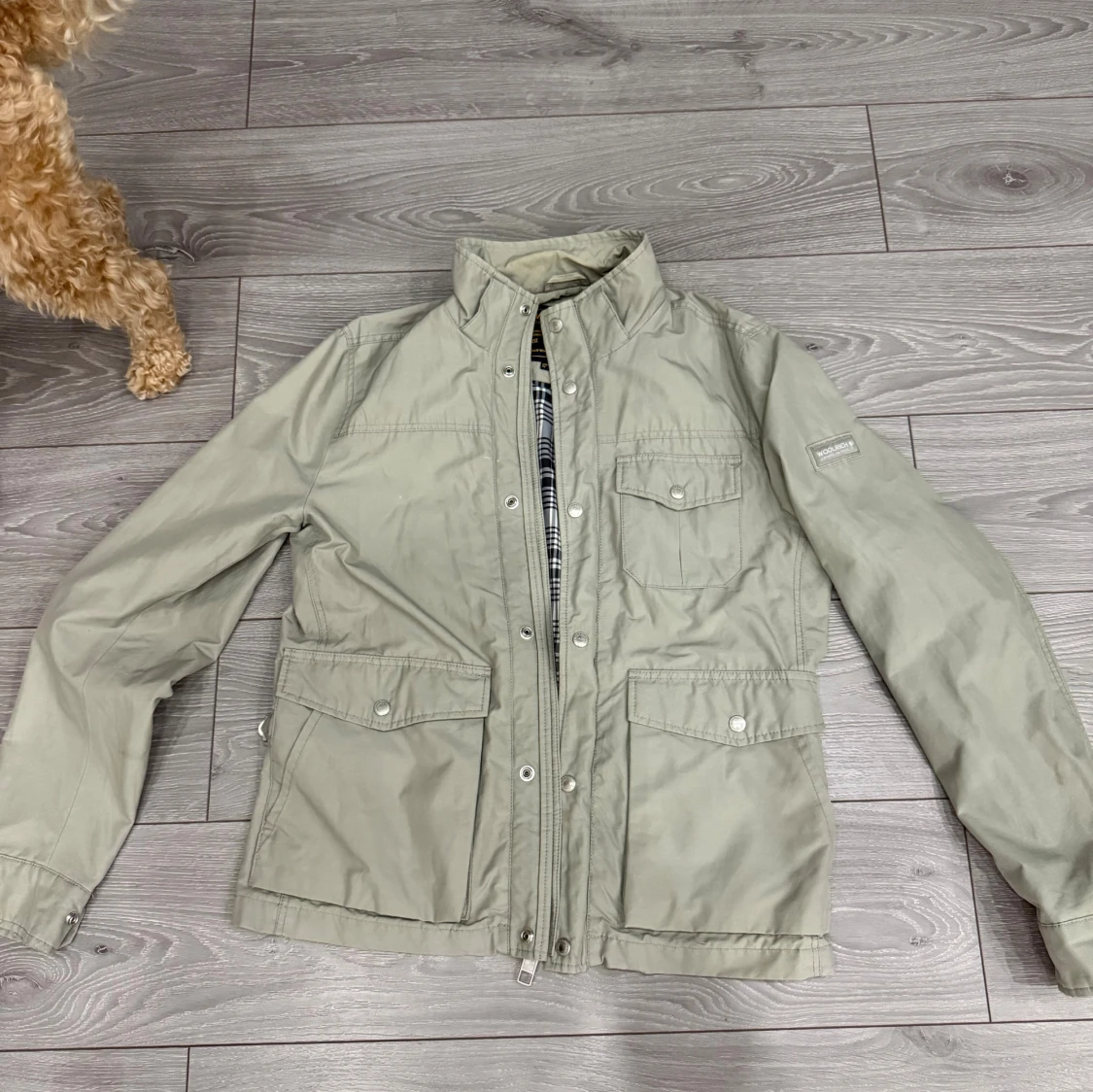 Beige fieldjacka från Woolrich