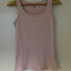 Rosa linne - Baby rosa linne, starkare färg i verkligheten🩷