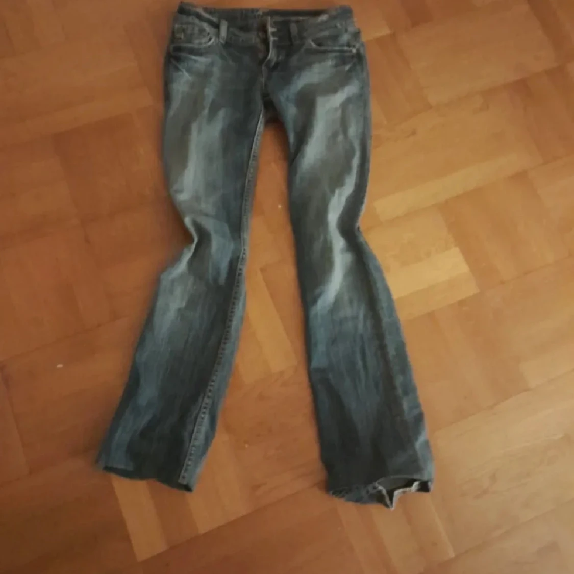 Miss Me jeans med broderade fickor - 4