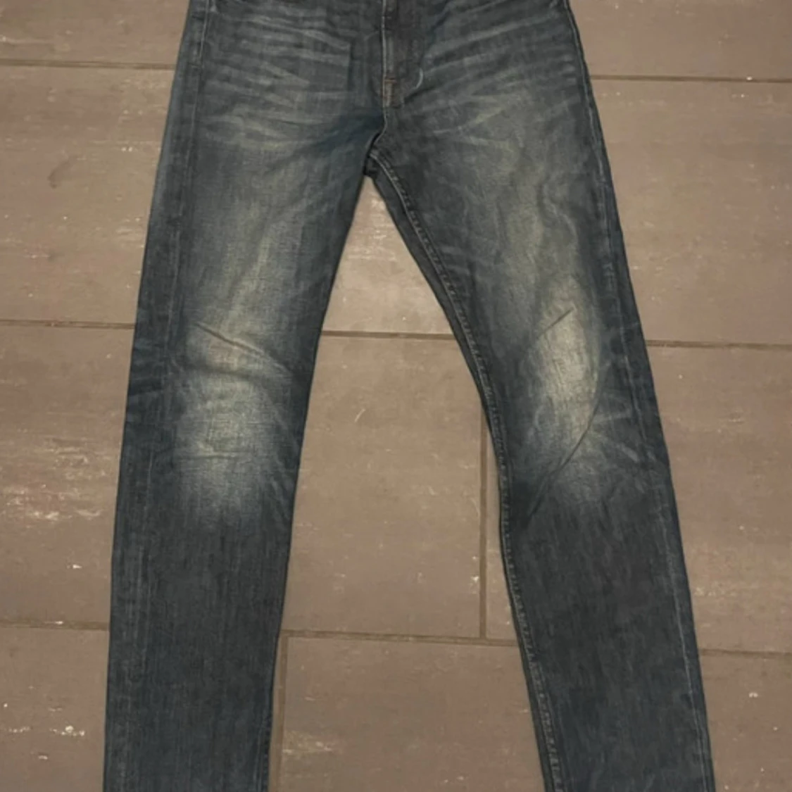 Vintage washed Slim fit jeans i mörkblå denim