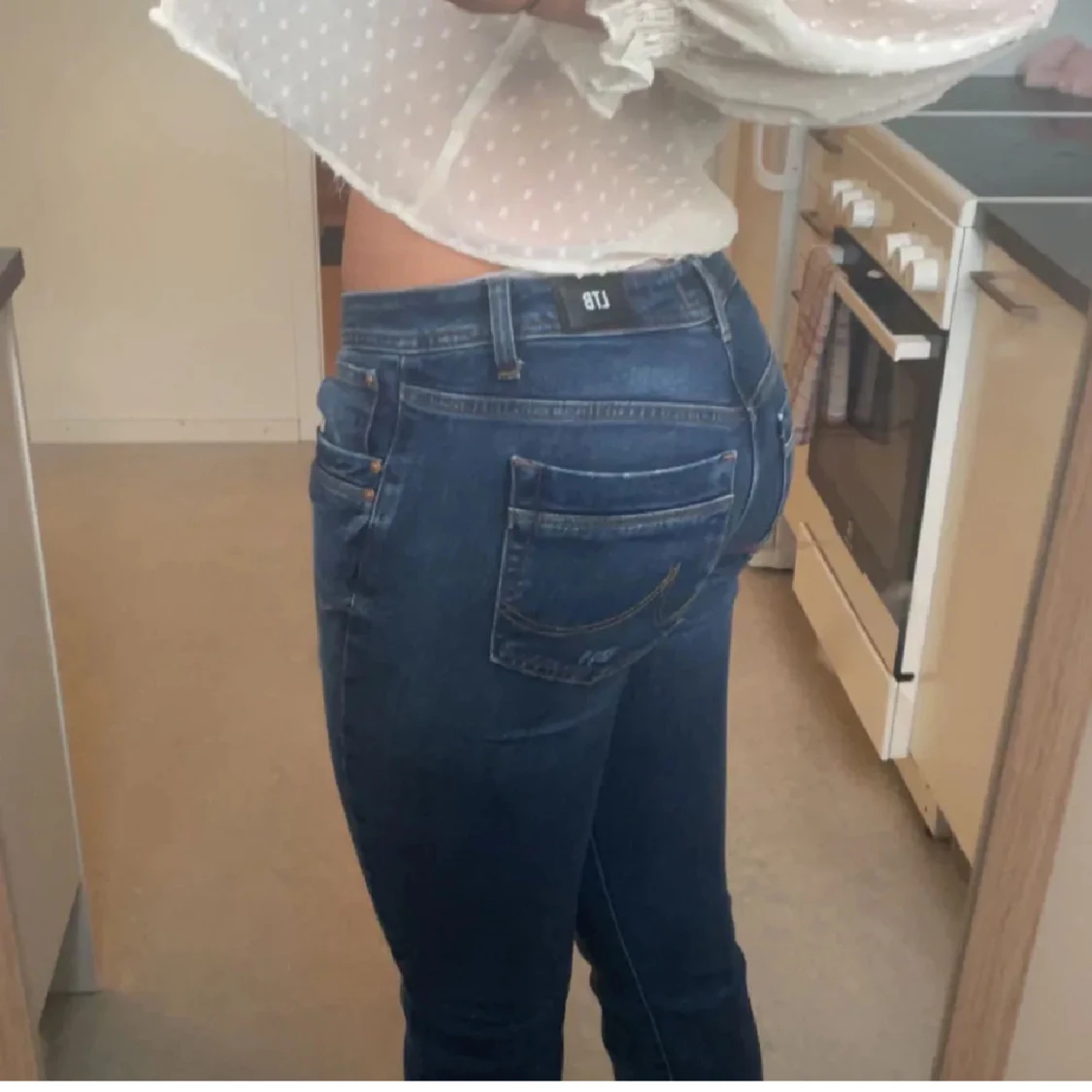 Blå bootcut jeans från LTB - 1