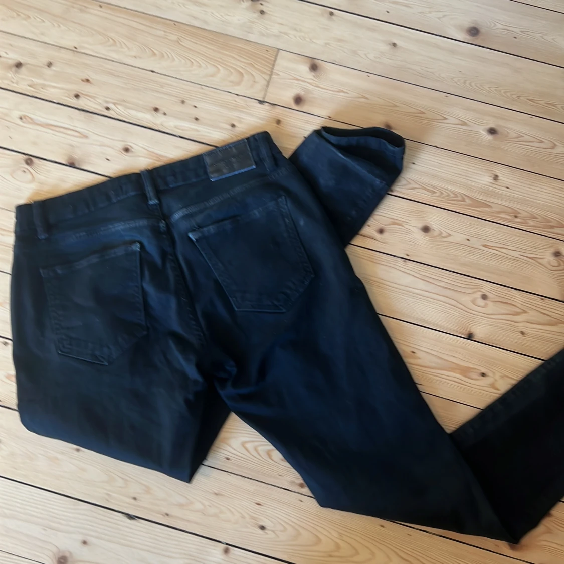 Svarta ripped jeans från Zara Man - 2