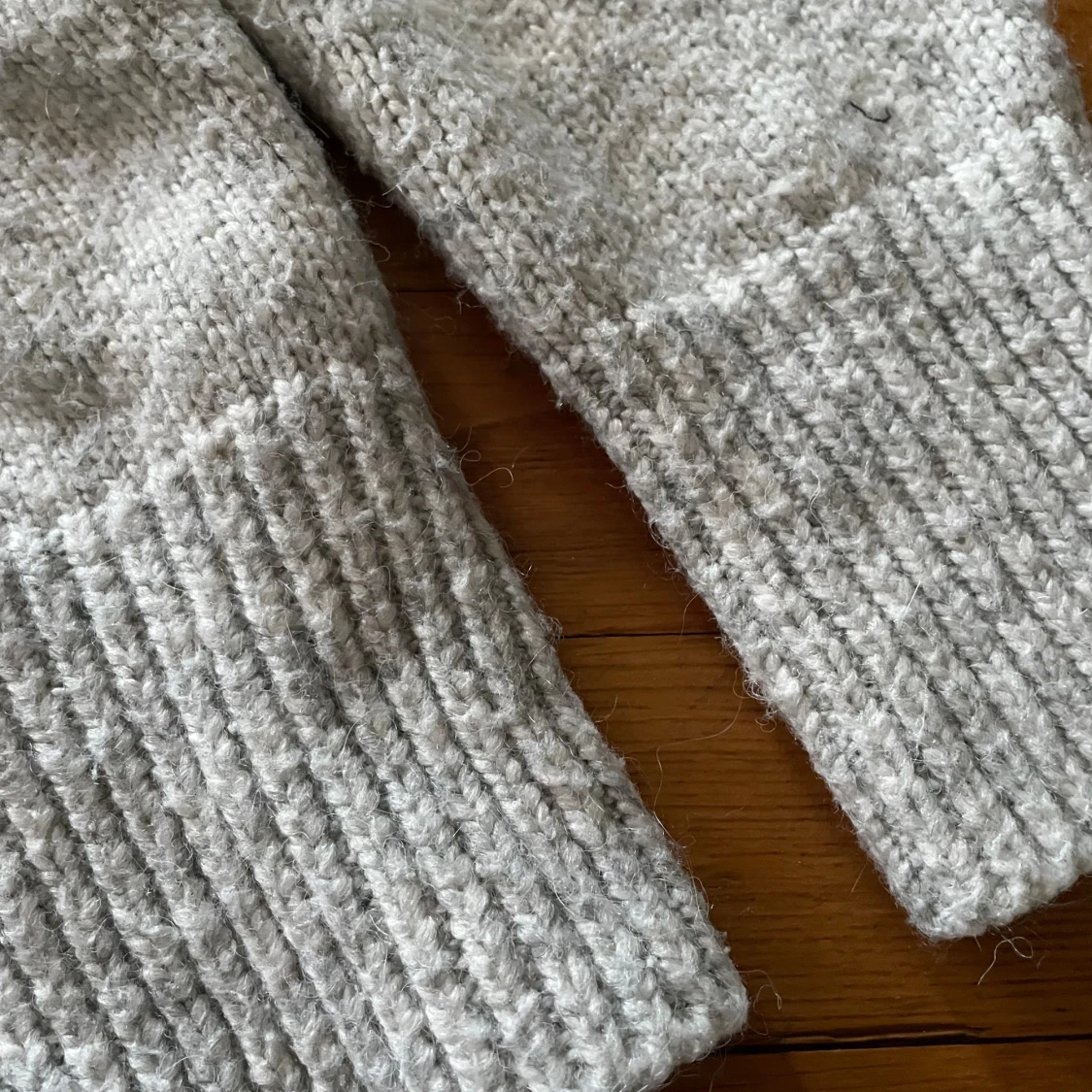 Grå polotröja från Zara, stickad - 2