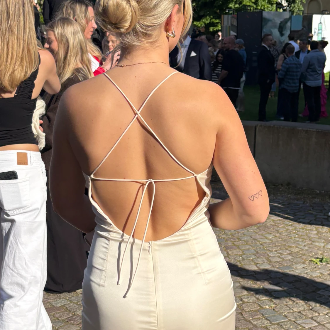 Champangefärgad balklänning  - 3