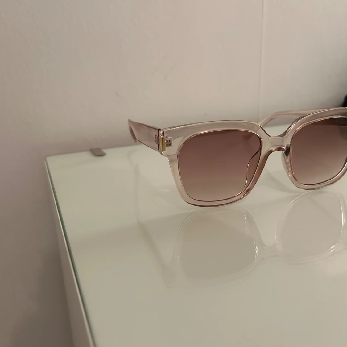 Transparenta rosa solglasögon - 2