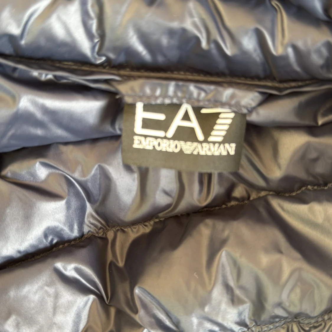 Svart dunväst från EA7 Emporio Armani - 3