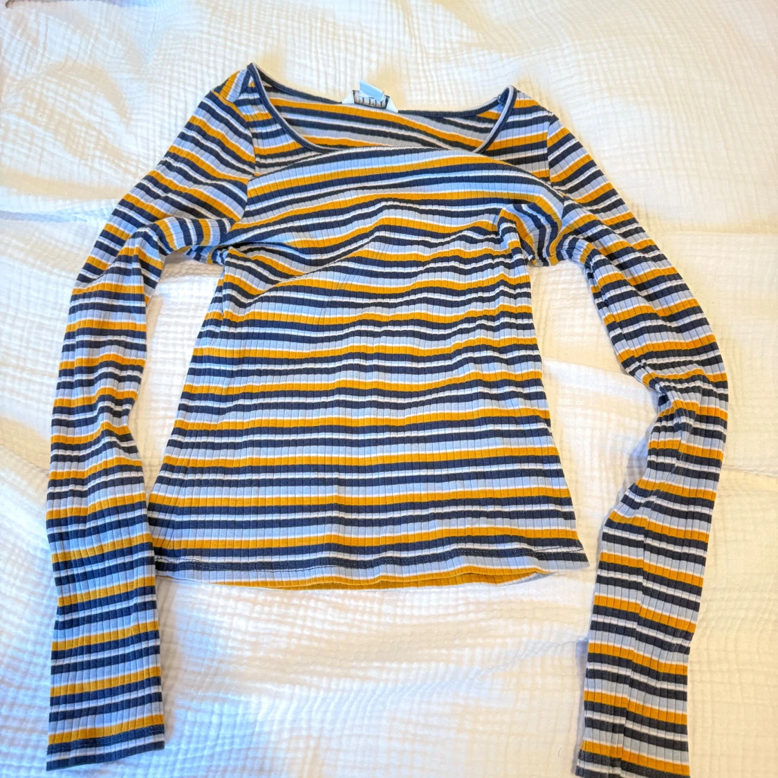 Randig långärmad topp från Monki XS