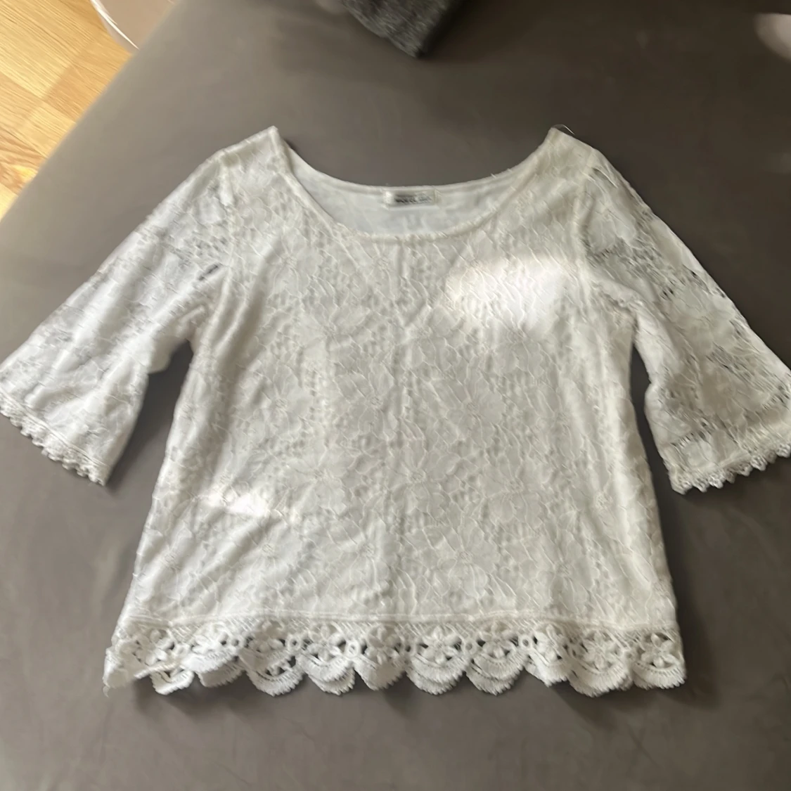 Vit spetsblus från Nice Claup