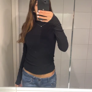 svart ”polo” tröja - skit snygg ”polo” tröja