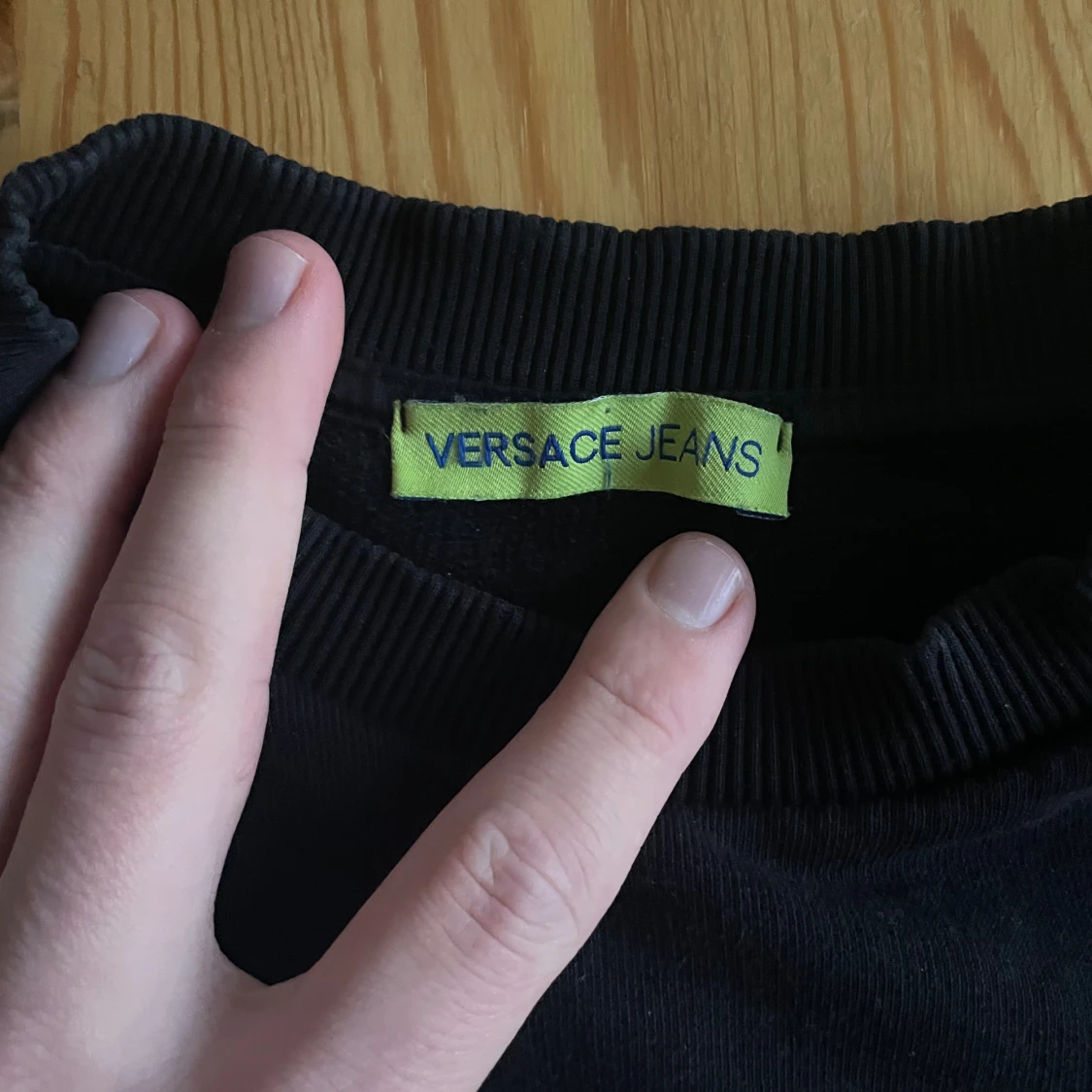 Svart sweatshirt från Versace Jeans - 1