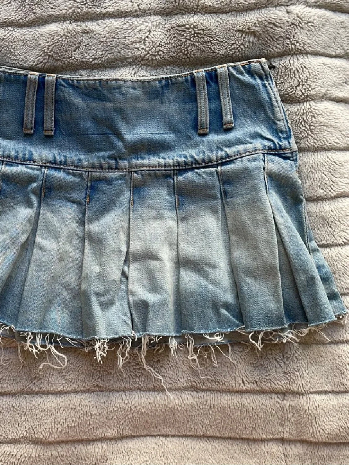 Plisserad jeanskjol från Zara XS