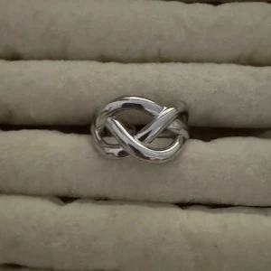 Rostfritt stål ring  - Alla som köper minst 2 ringar får en slumpmässig vald ring på köpet.