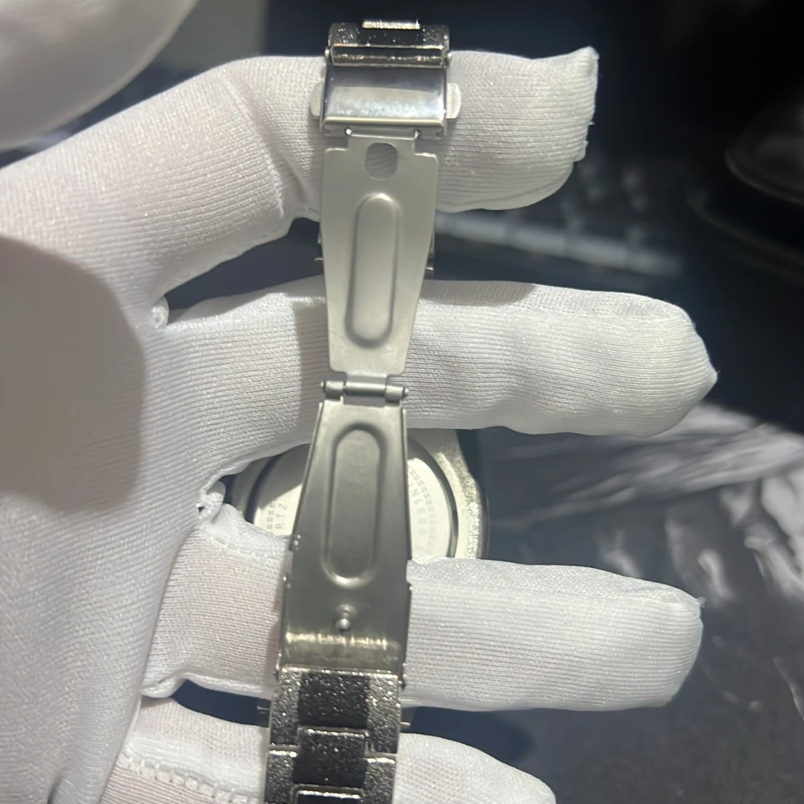 Silverfärgad klocka från Spolo - 2