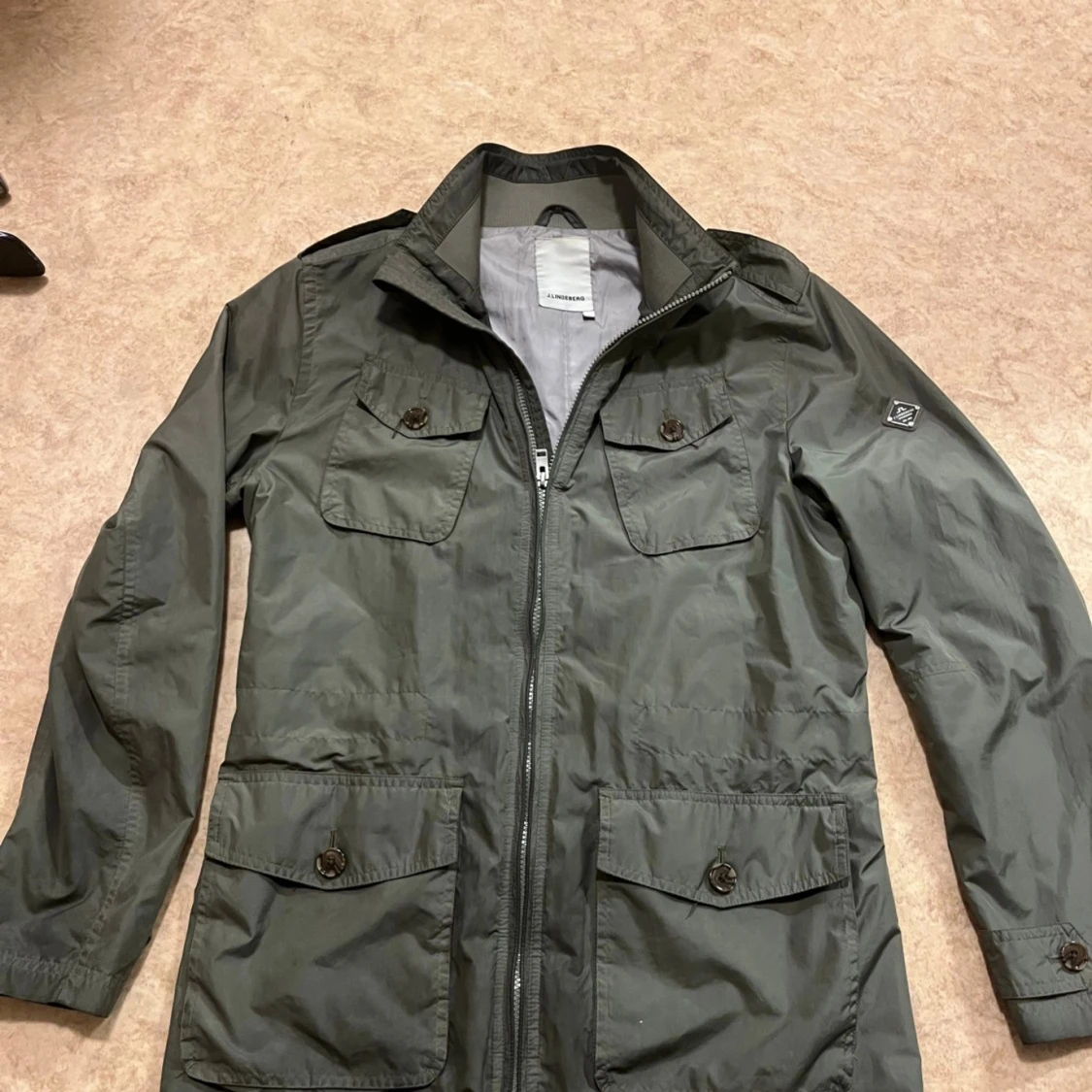Grön vindjacka från J.Lindeberg - 1