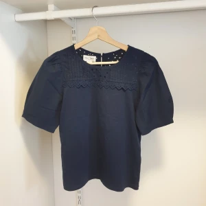 topp - från Lindex i nyskick 