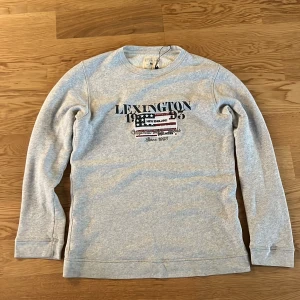 Lexington’s tröja - Säljer en fet lexington sweatshirt. Varan har inga defekter.
