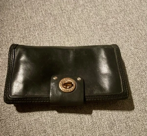 Svart plånbok från Marc by Marc Jacobs - Vintage plånbok 