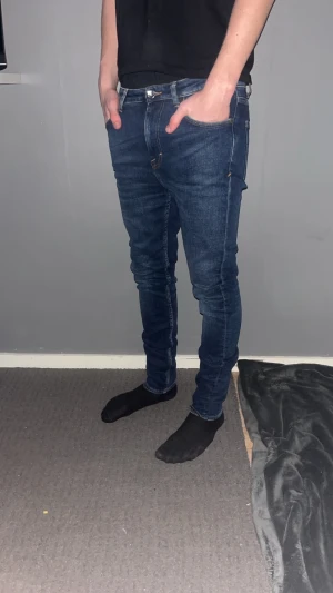 Tiger of sweden jeans  - Slim jeans - Tiger of sweden - Storlek: W29/L30 - Mycket fint skick - Nypris: 1599kr - Vårt pris: 299kr - hör av dig vid funderingar 💫
