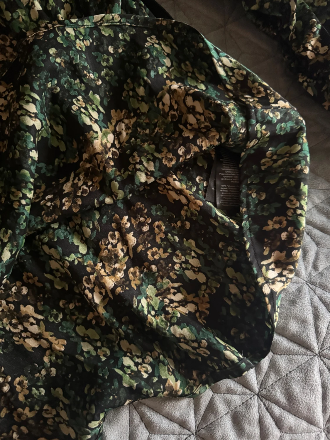 Blommig långärmad blus från Vero Moda - 5