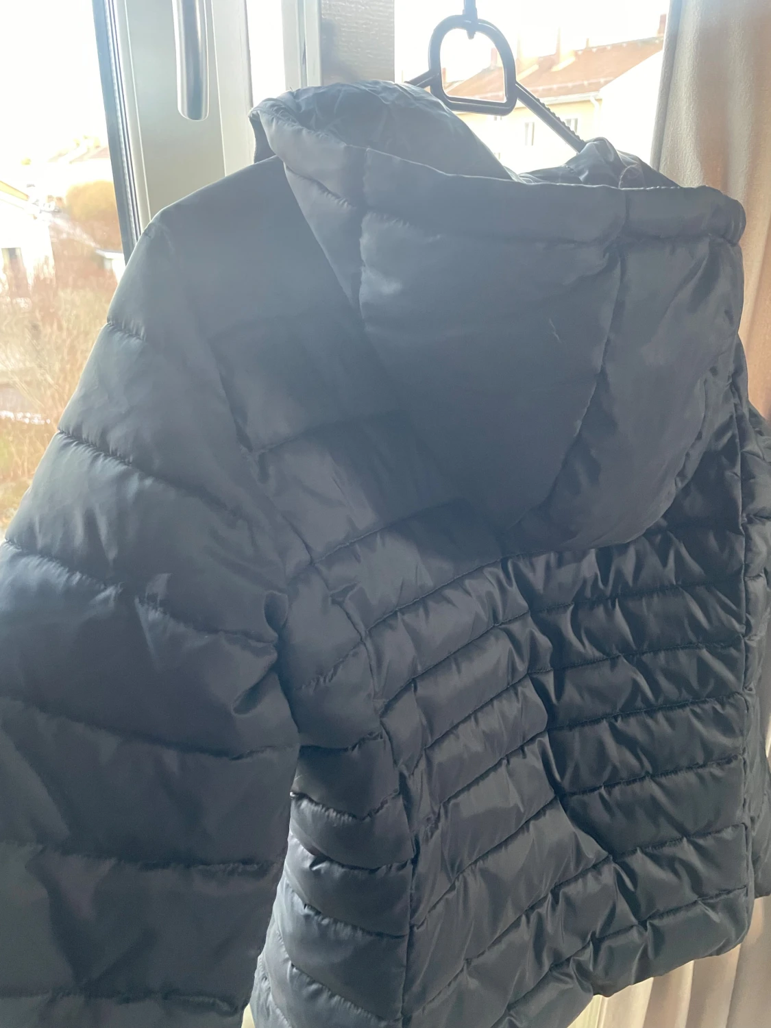 Svart pufferjacka från ONLY - 1