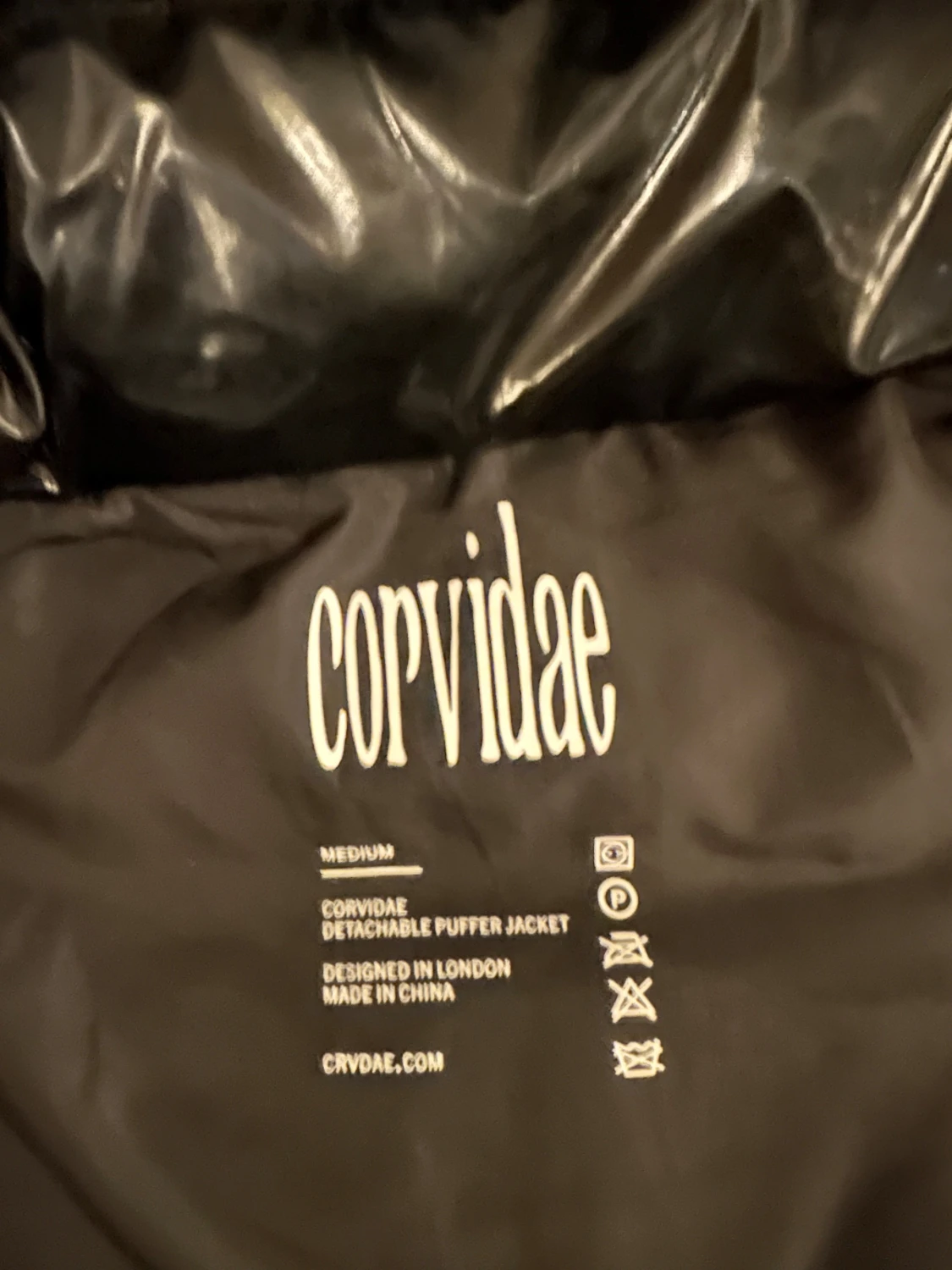 Svart pufferjacka från Corvidae - 1