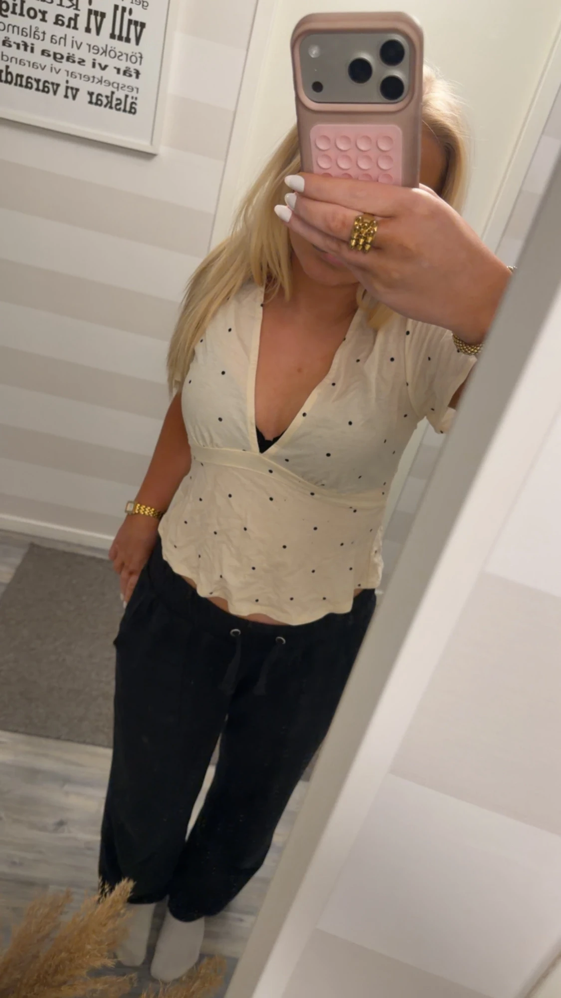 Prickig omlottblus från Gina Tricot