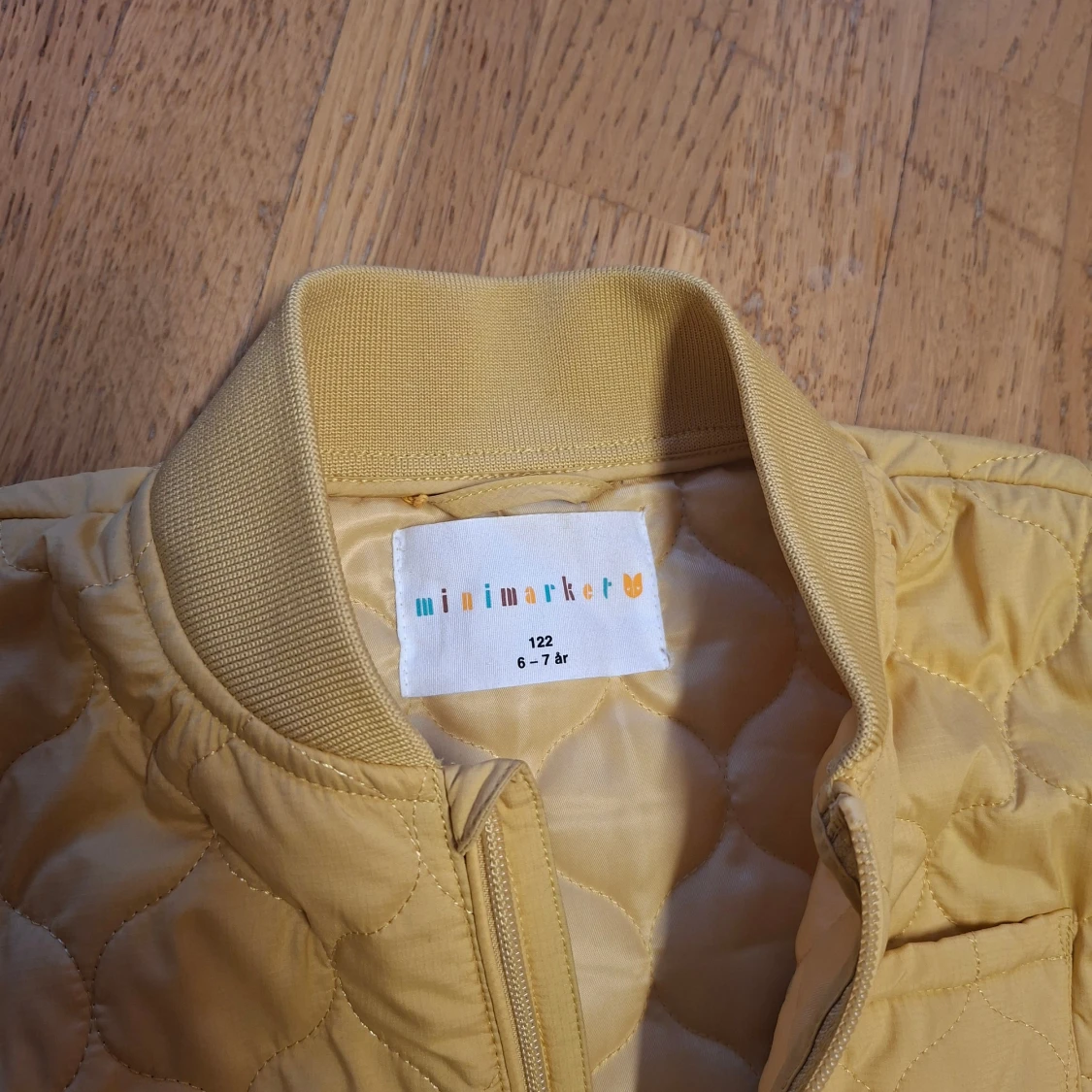 Gul quiltad bomberjacka Minimarket - 2
