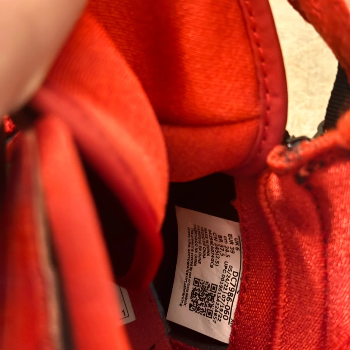 Nike Air Jordan 1 High röd/svart - 2