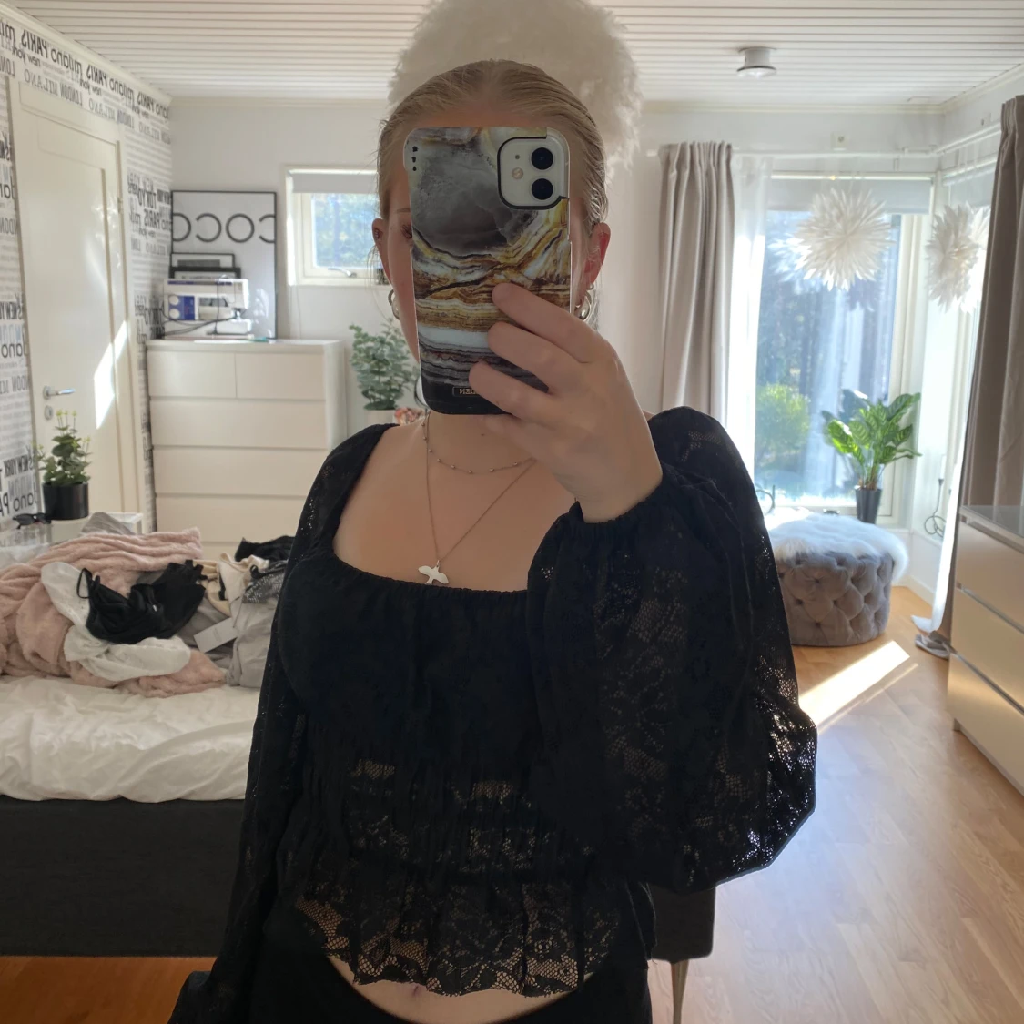 Svart spetsblus från Gina Tricot - 2