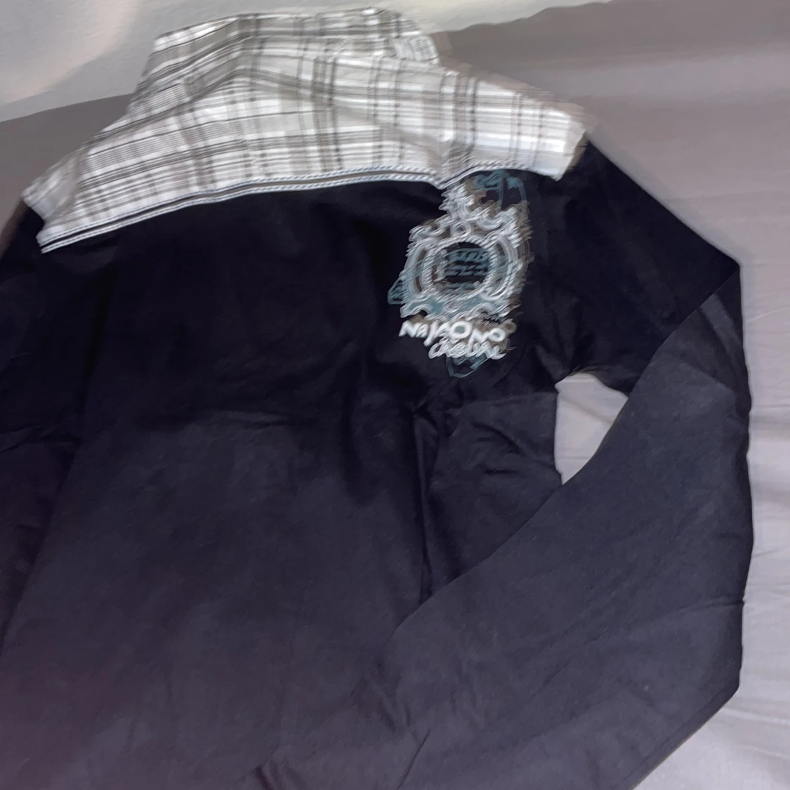 Svart och rutig henley från Namono - 3