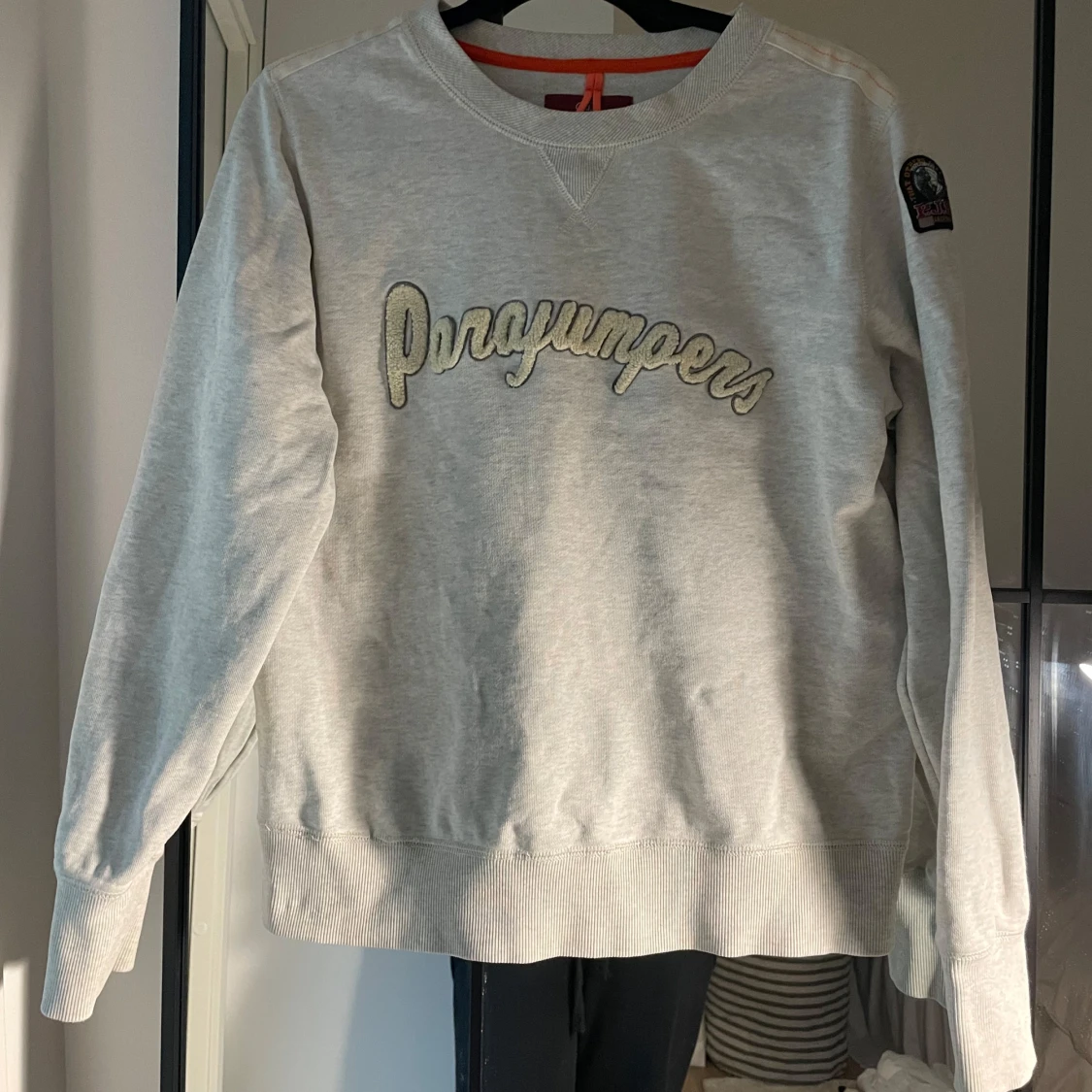 Ljusgrå fleece-tröja från Parajumpers