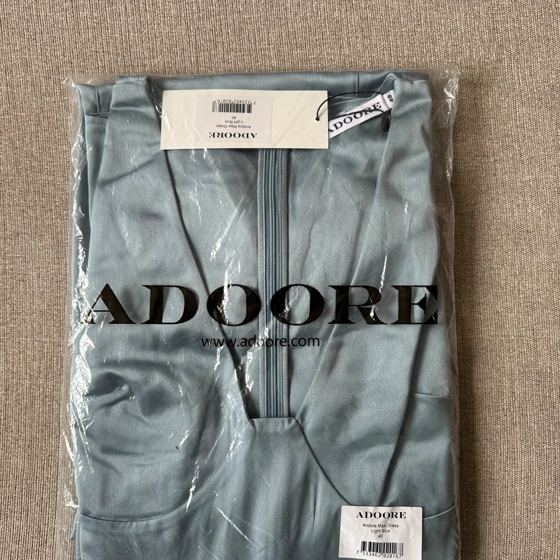 Ljusblå långklänning från Adoore