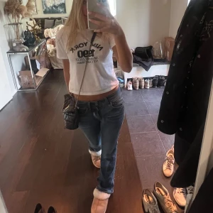 Lågmidjade jeans - Skit coola Lågmidjade jeans från G star. Referens: 172 cm🩵🩵