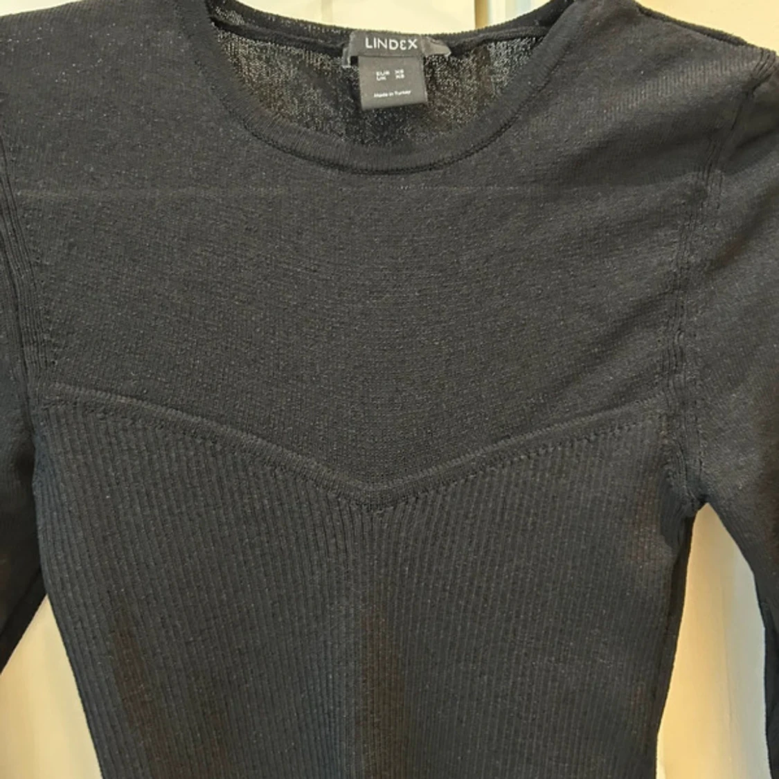 Svart ribbad långärmad tröja Lindex - 1