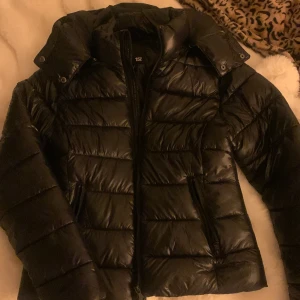 157 jacka  - Helt nu inga defekter