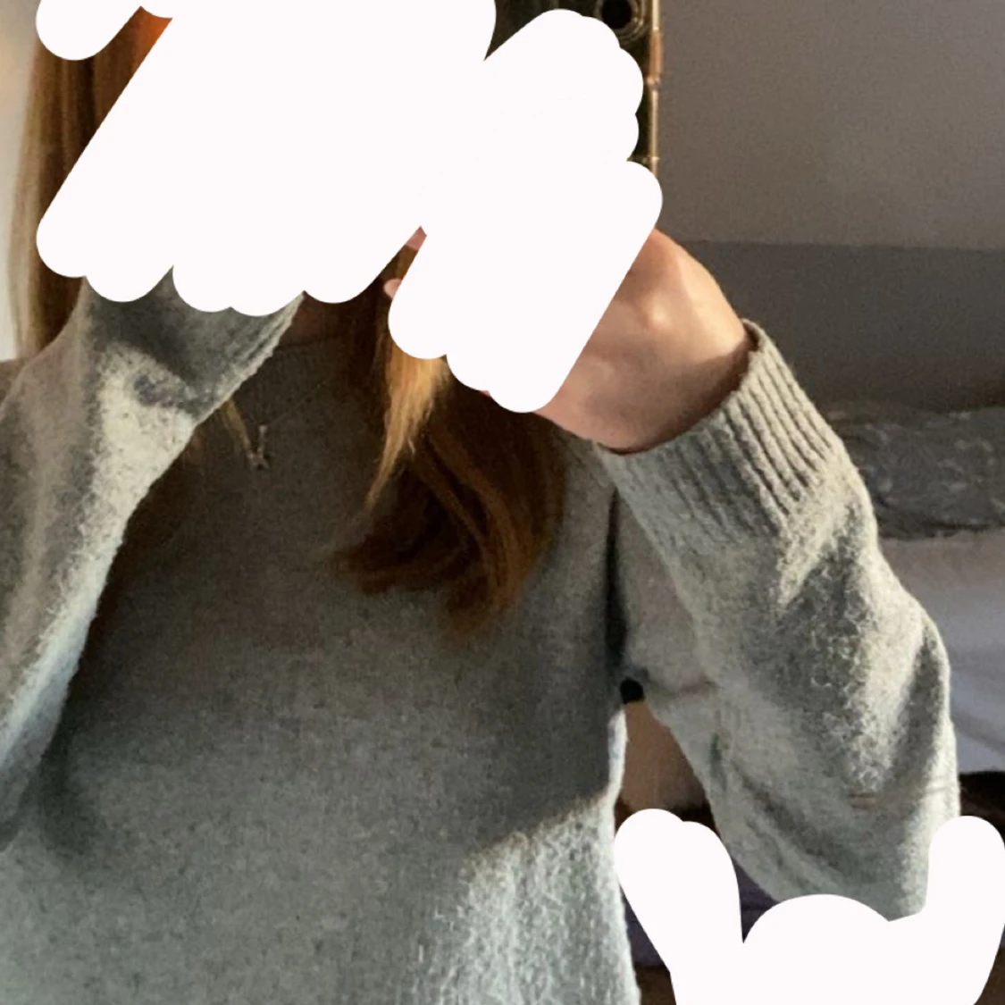 Ljusgrå stickad tröja