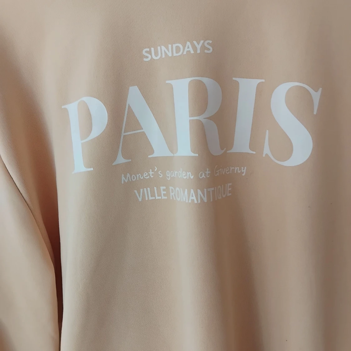 Beige sweatshirt med Paris-tryck - 2