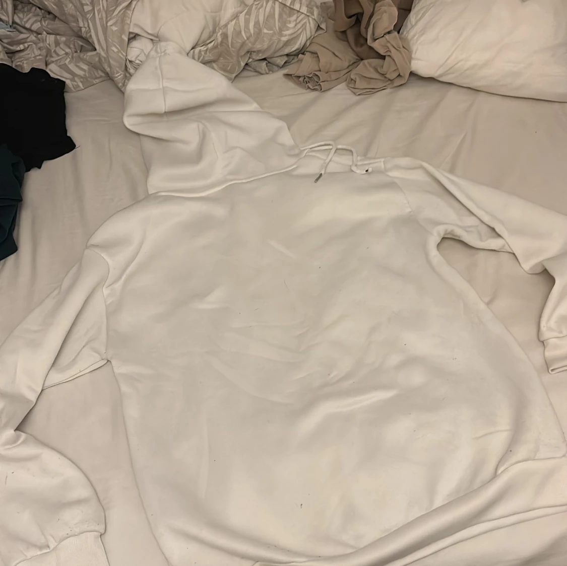 Vit hoodie med teddy bear-tryck - 1