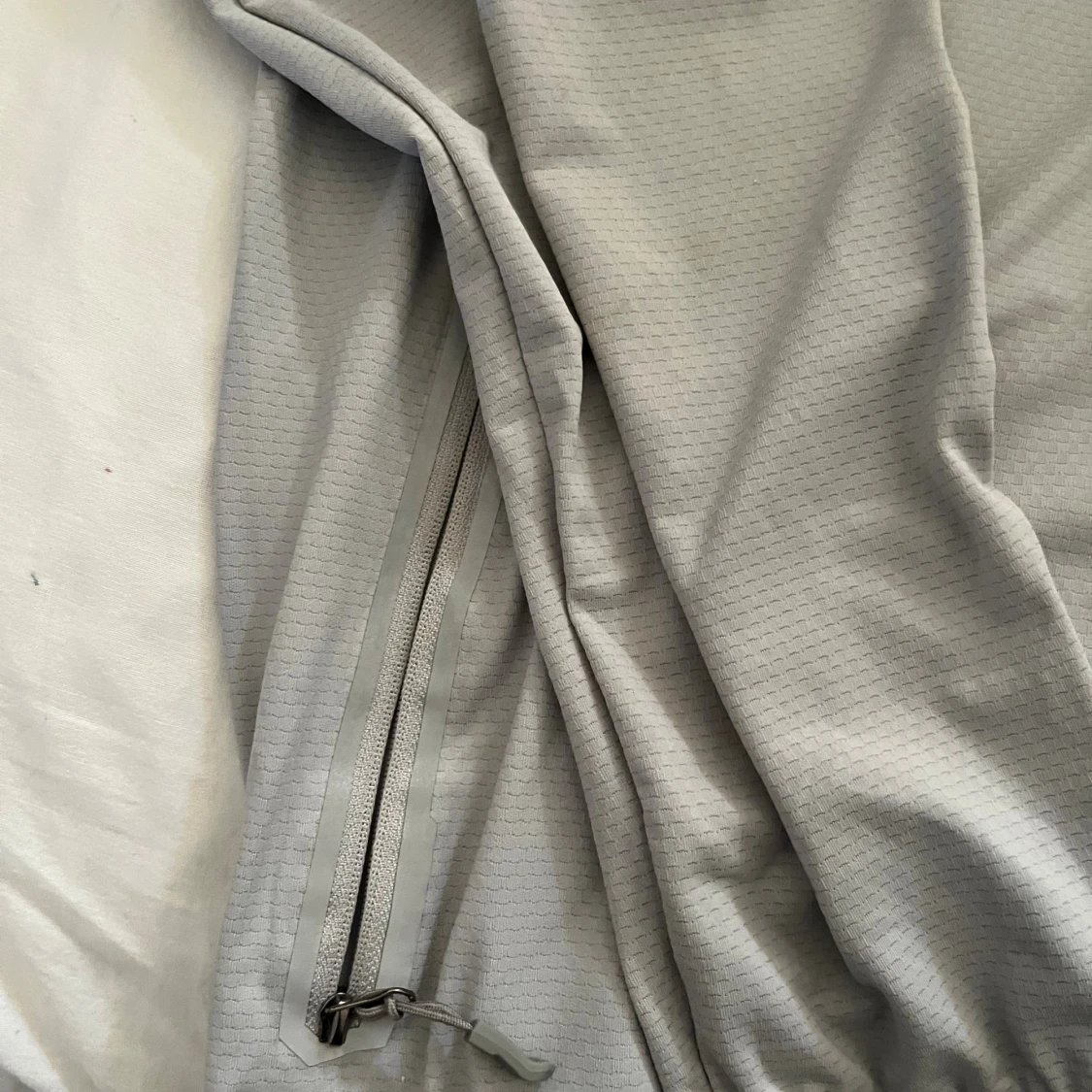 Grå Nike vindjacka med huva - 2