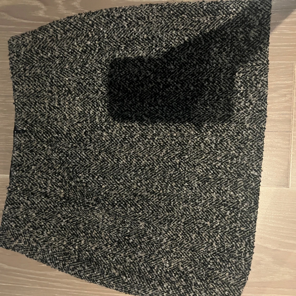 Svartgrå kortkjol  - 1